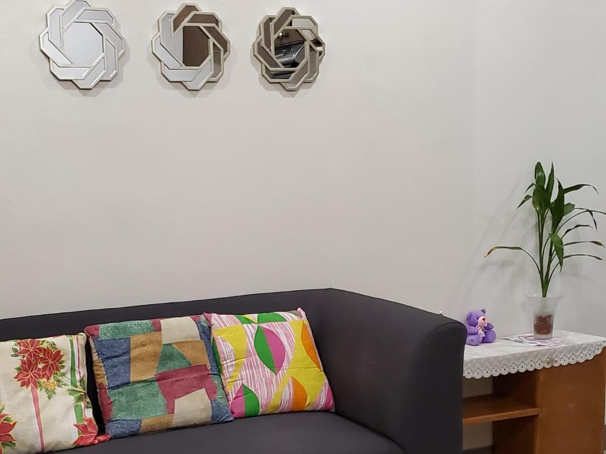 Jen'S Paranaque City Apartment Manila Exterior photo